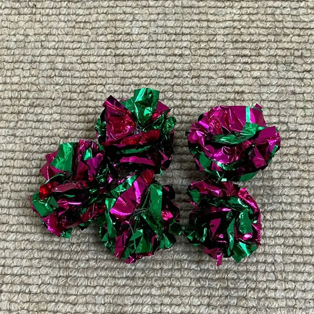 5 New Cat Crinkle Ball Toys